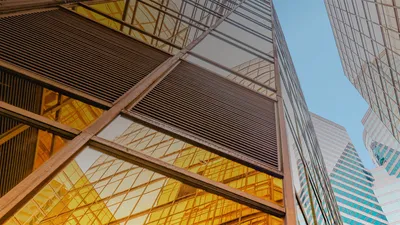 Ausschnitt Titelbild Halbjahresfinanzbericht 2025