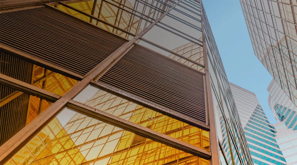 Ausschnitt Titelbild Halbjahresfinanzbericht 2025