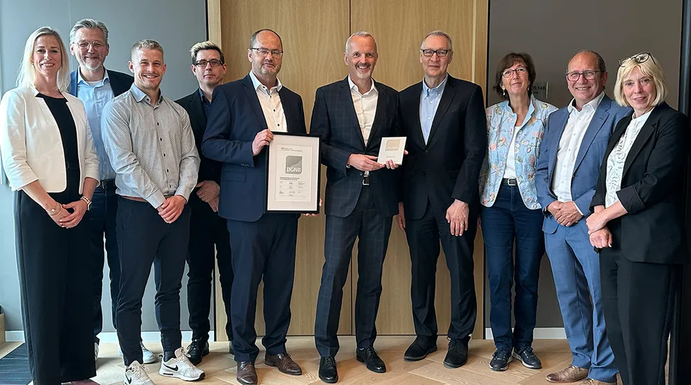Übergabe DGNB-Zertifikat an die DZ HYP
